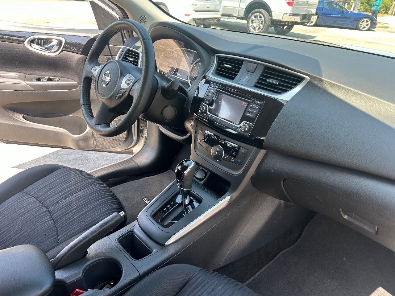 2018 Nissan Sentra SV 4dr Sedan